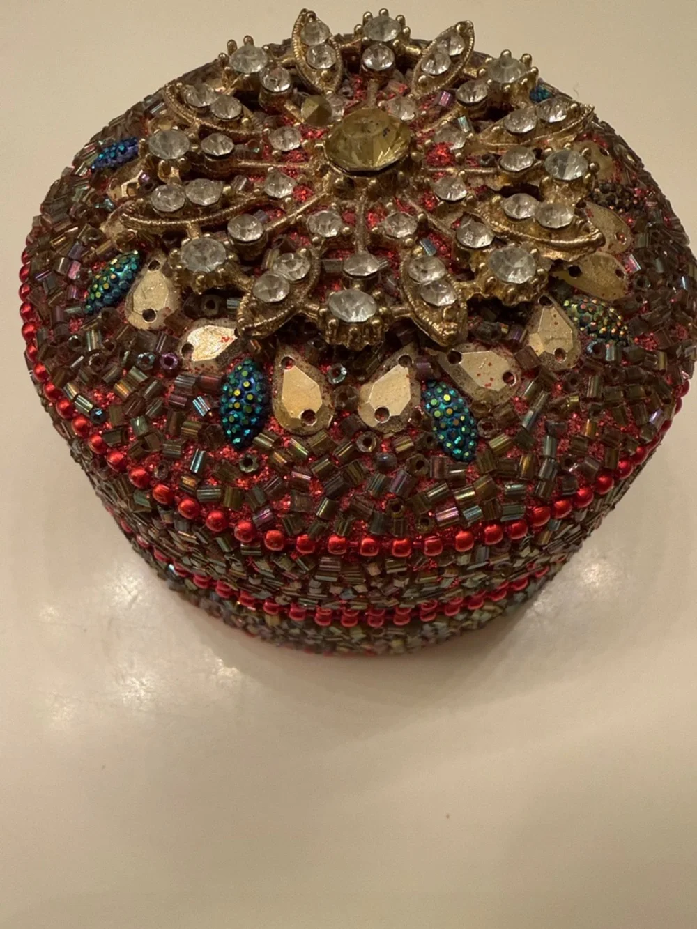 Bejeweled beads and crystals dome jewelry box bling bling girlie opulent box - Picture 4 of 4
